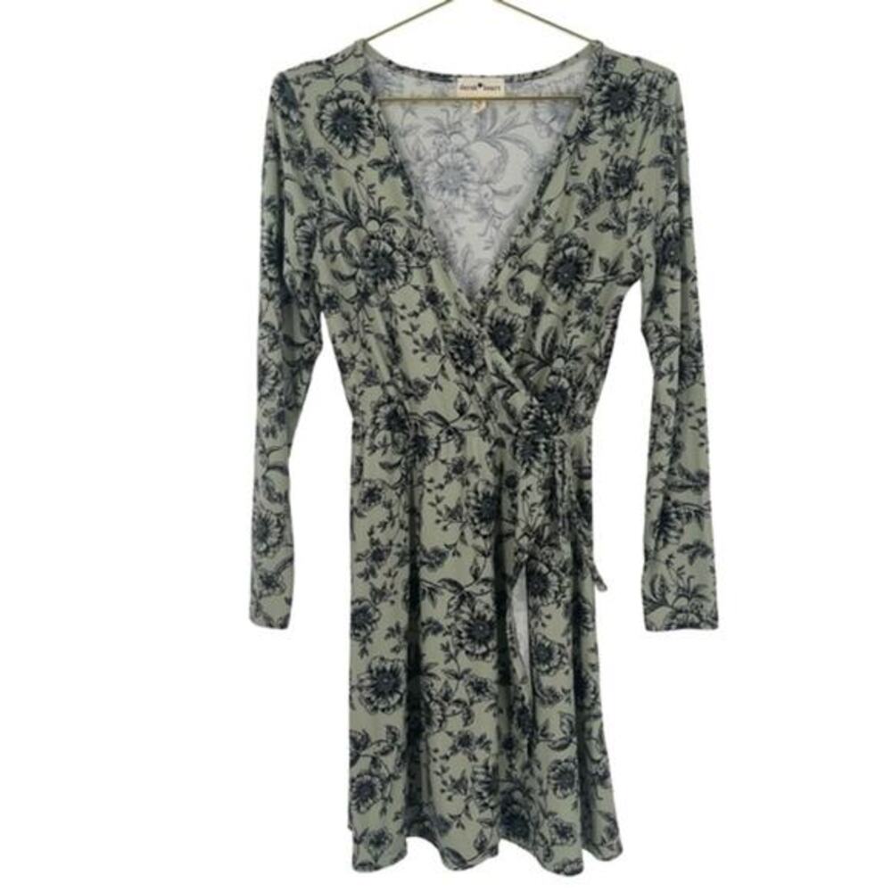 DEREK HEART faux wrap PRINT Long Sleeve dress Size MEDIUM Sage green